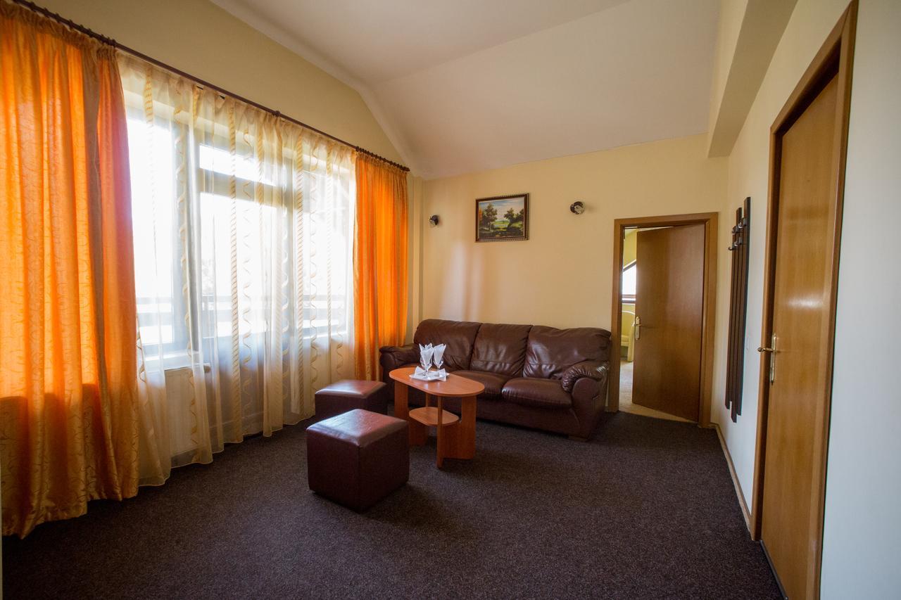 Hotel White Horse Predeal Exteriér fotografie